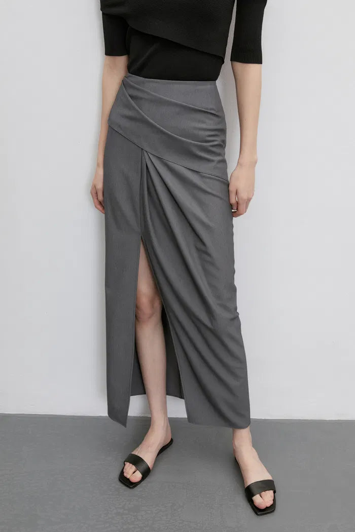 Leona Sculptural Pleated Skirt in Lightweight Suiting Fabric