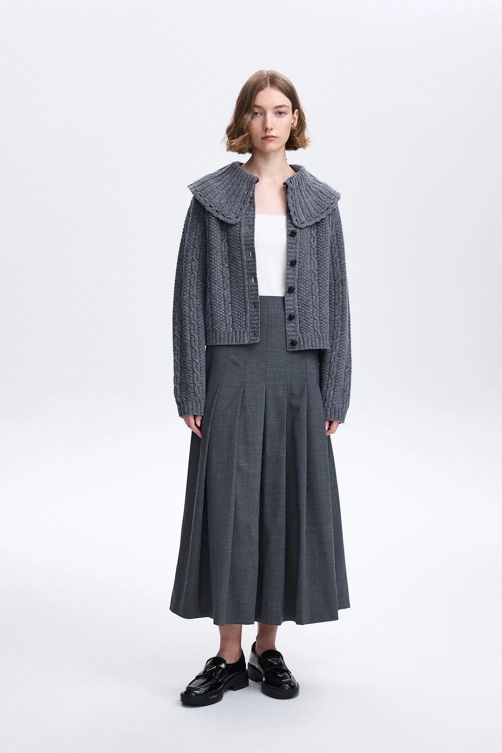 Magdalena Detachable Collar Cardigan in Wool Knit