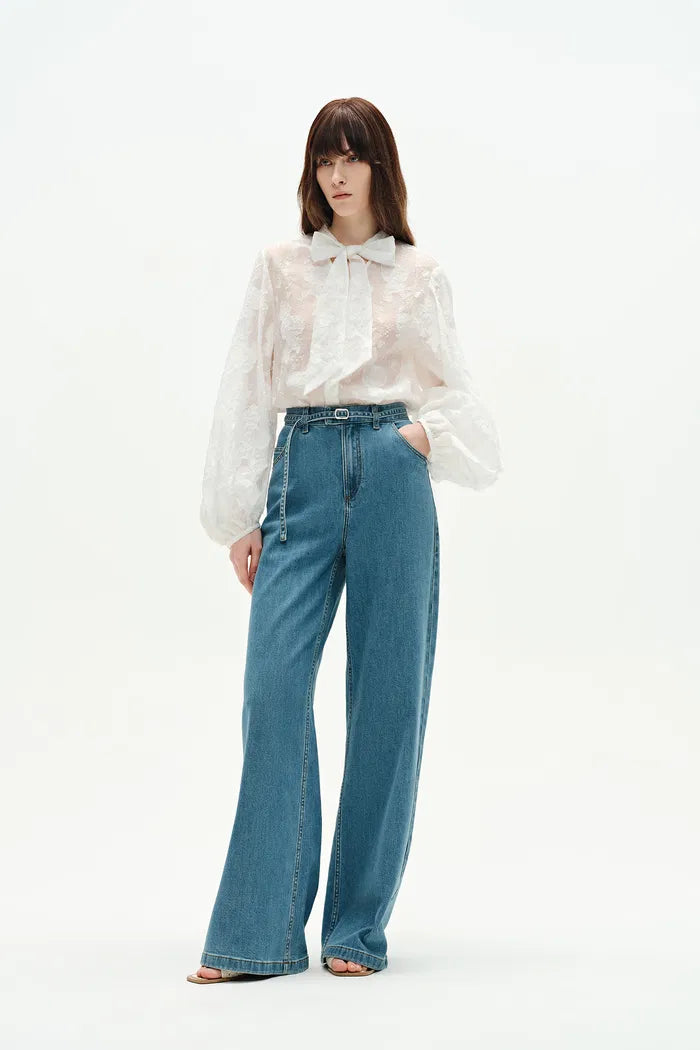 Ella Belted Washed Jeans in Lyocell Denim