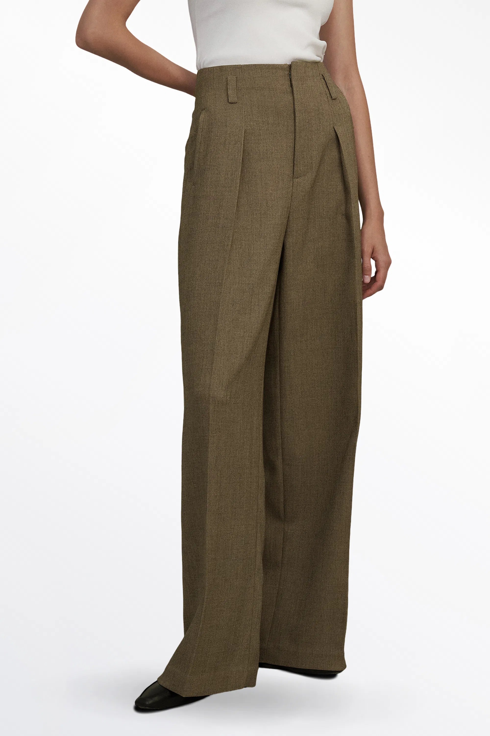 Pleated Wide Leg Trousers in Textured Suiting Fabric