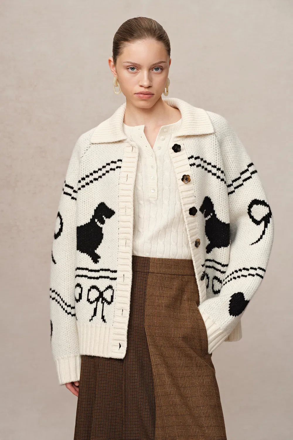 Perla Dachshunds Jacquard Cardigan in Chucky Merino Wool Knit