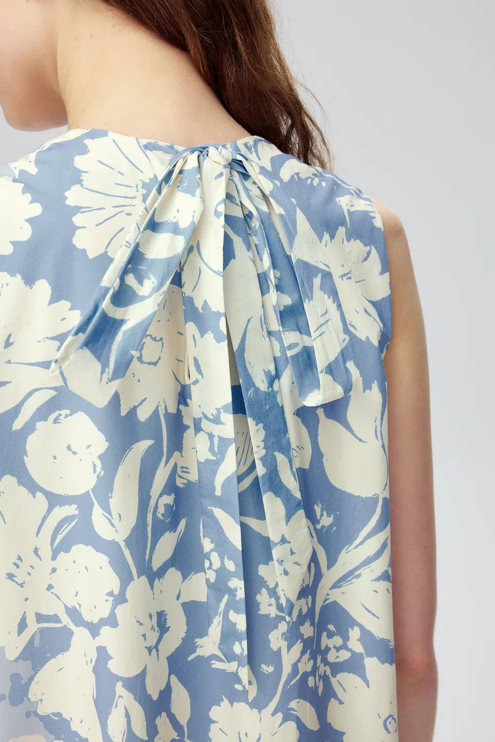 Sky Flora Print Sleeveless Dress in Cotton Poplin