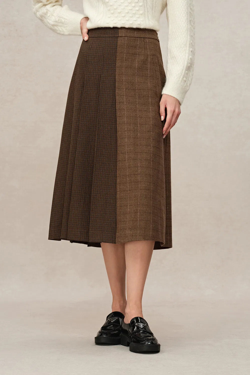 Clara Pleated Skirt in Vintage Houndstooth