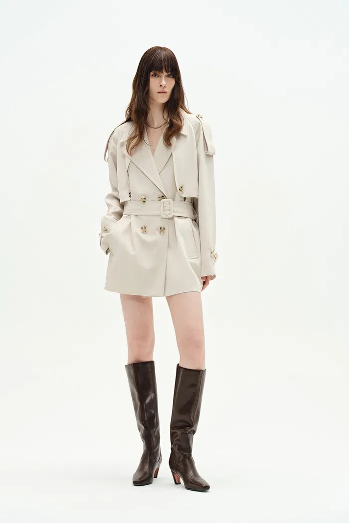 Glenn Short Trench Coat in Plant-Based Twill