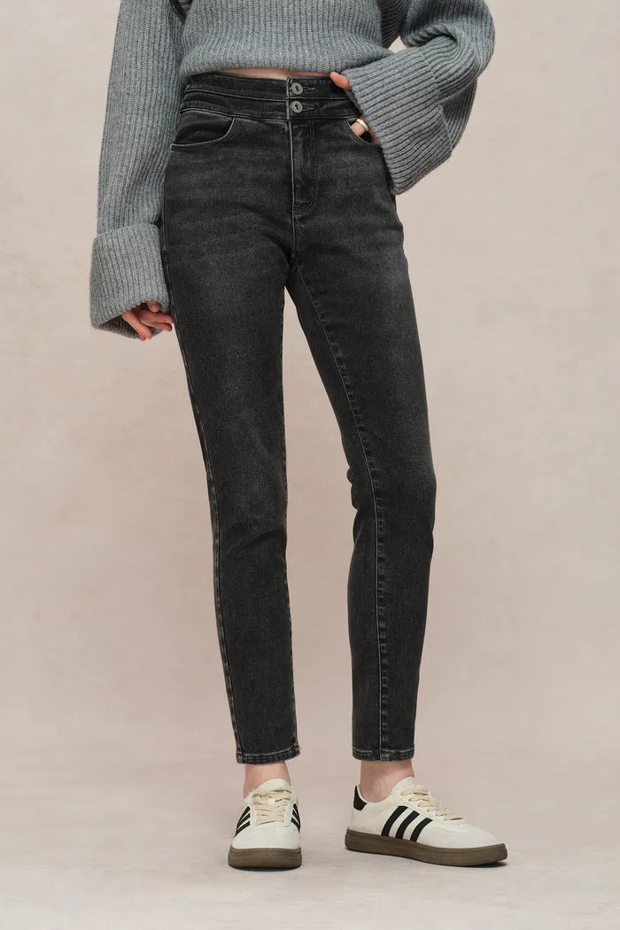 Eliza Fleece Lined Skinny Jeans in Stretchy Denim