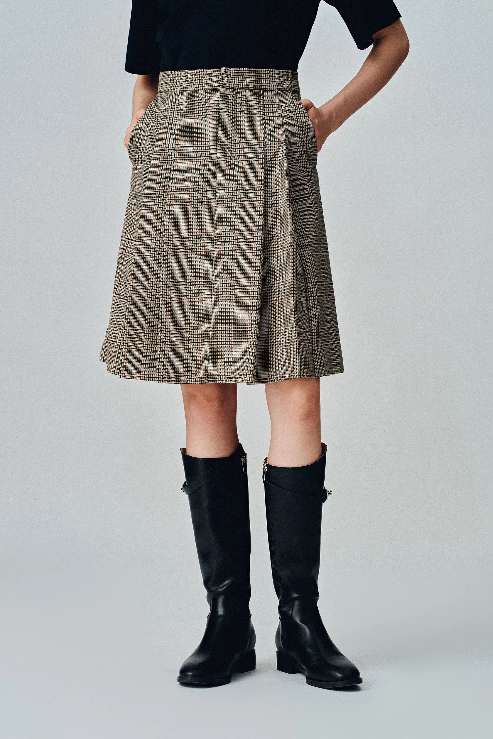 Javia Plaid Pleated Skirt in Prince of Wales Merino Wool