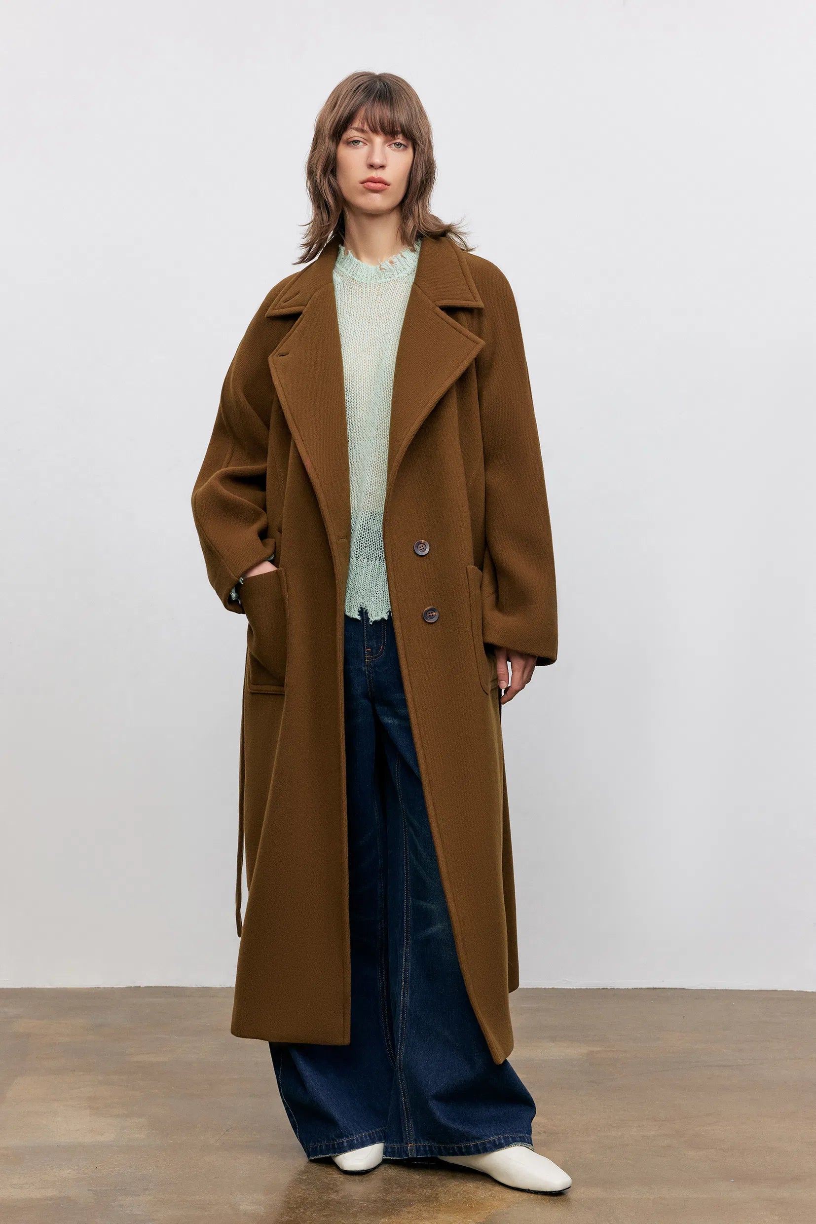 Rond Detachable Belt Coat in Wool Twill