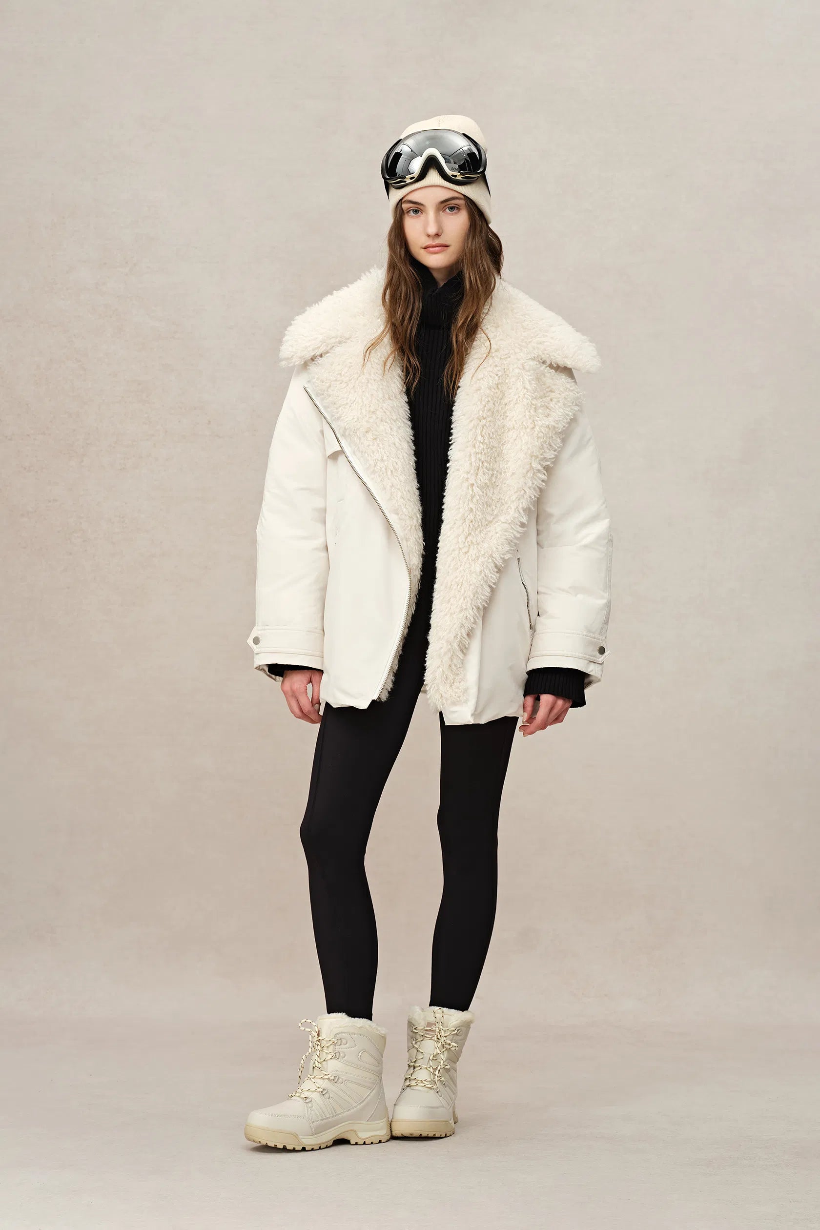 Kat White Water-Repellent Duck Down Fur Jacket in Cotton-like Fabric