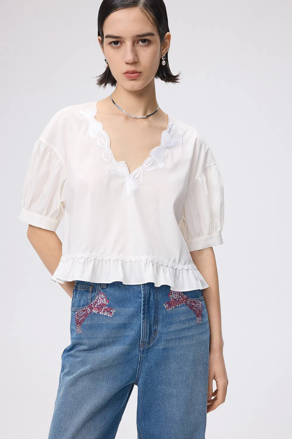 Betta Embroidery Puff Sleeve Top in Viscose Blend