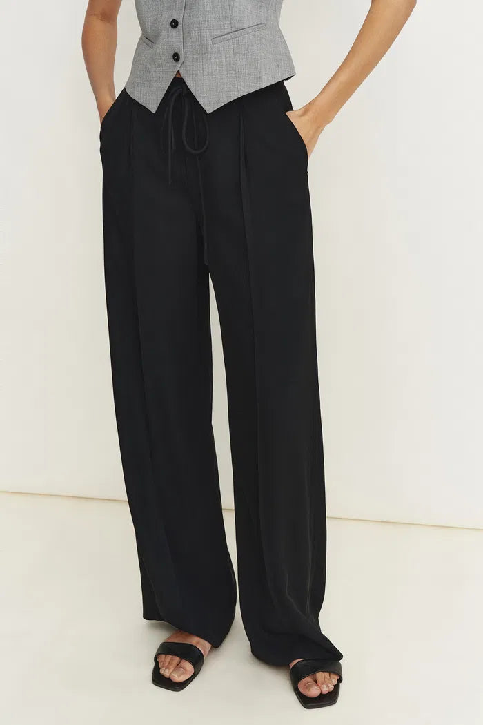 Shakti Barrel Leg Casual Pants in Silk-Like Acetate