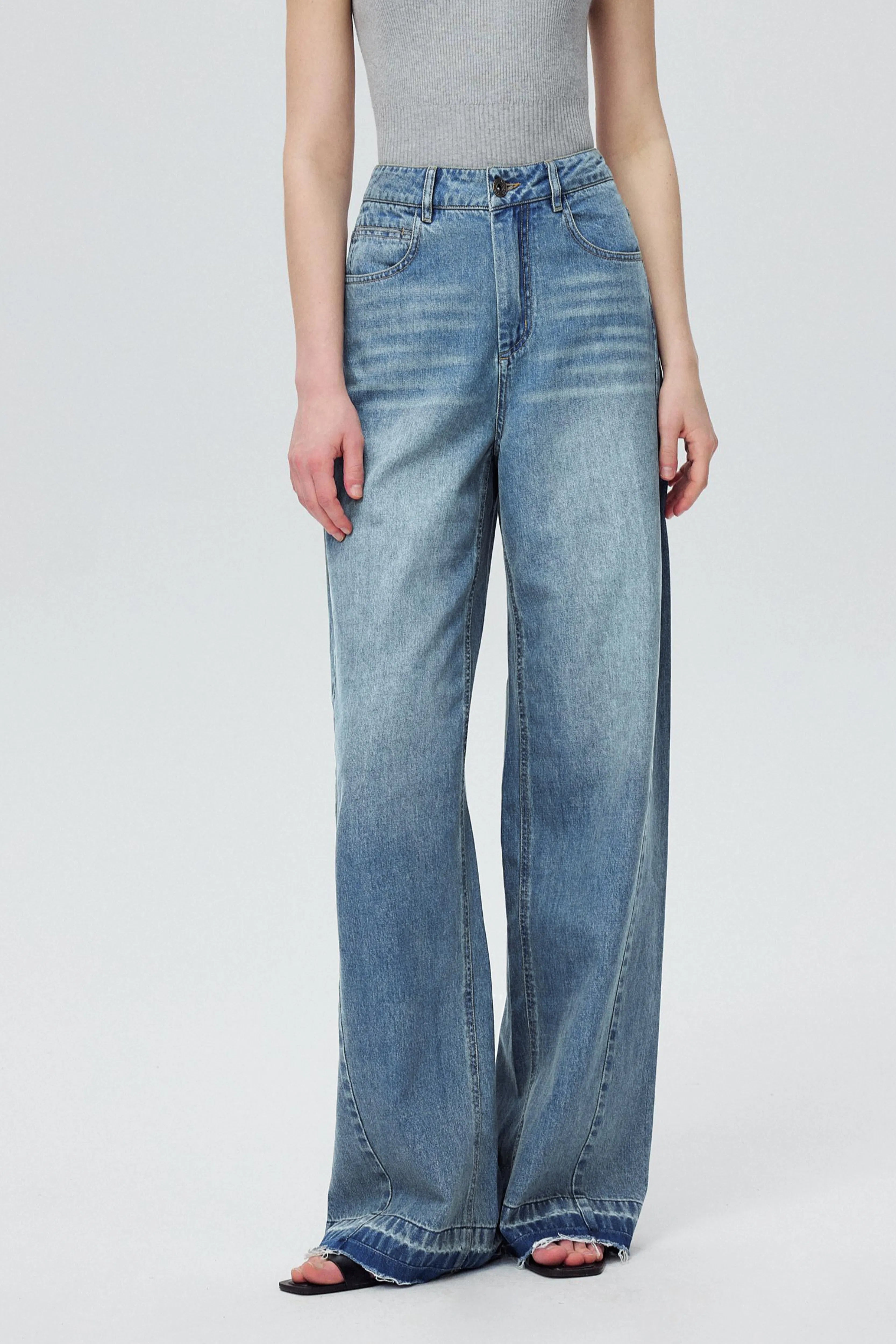 Echo Wide-Leg Jeans in Cotton Denim